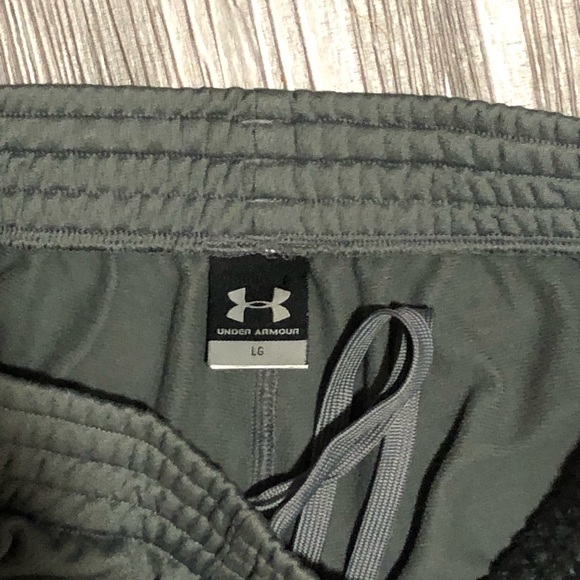 Under Armour - Men’s Sweatpants - L - Picture 6 of 6